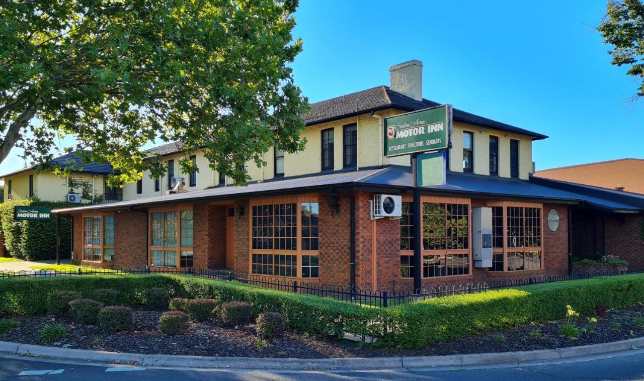 Seaton Arms Motor Inn Albury Exterior photo