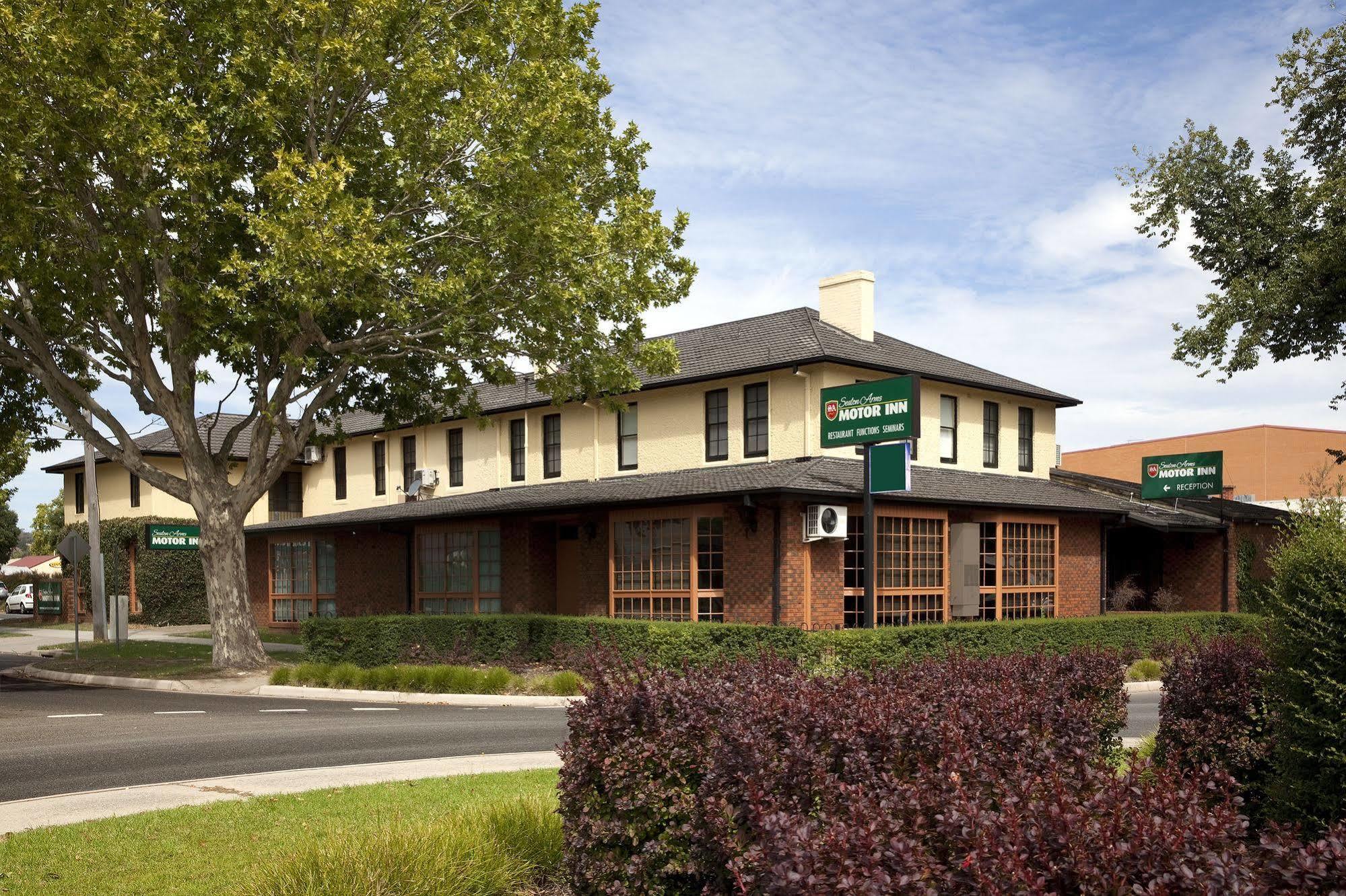 Seaton Arms Motor Inn Albury Exterior photo